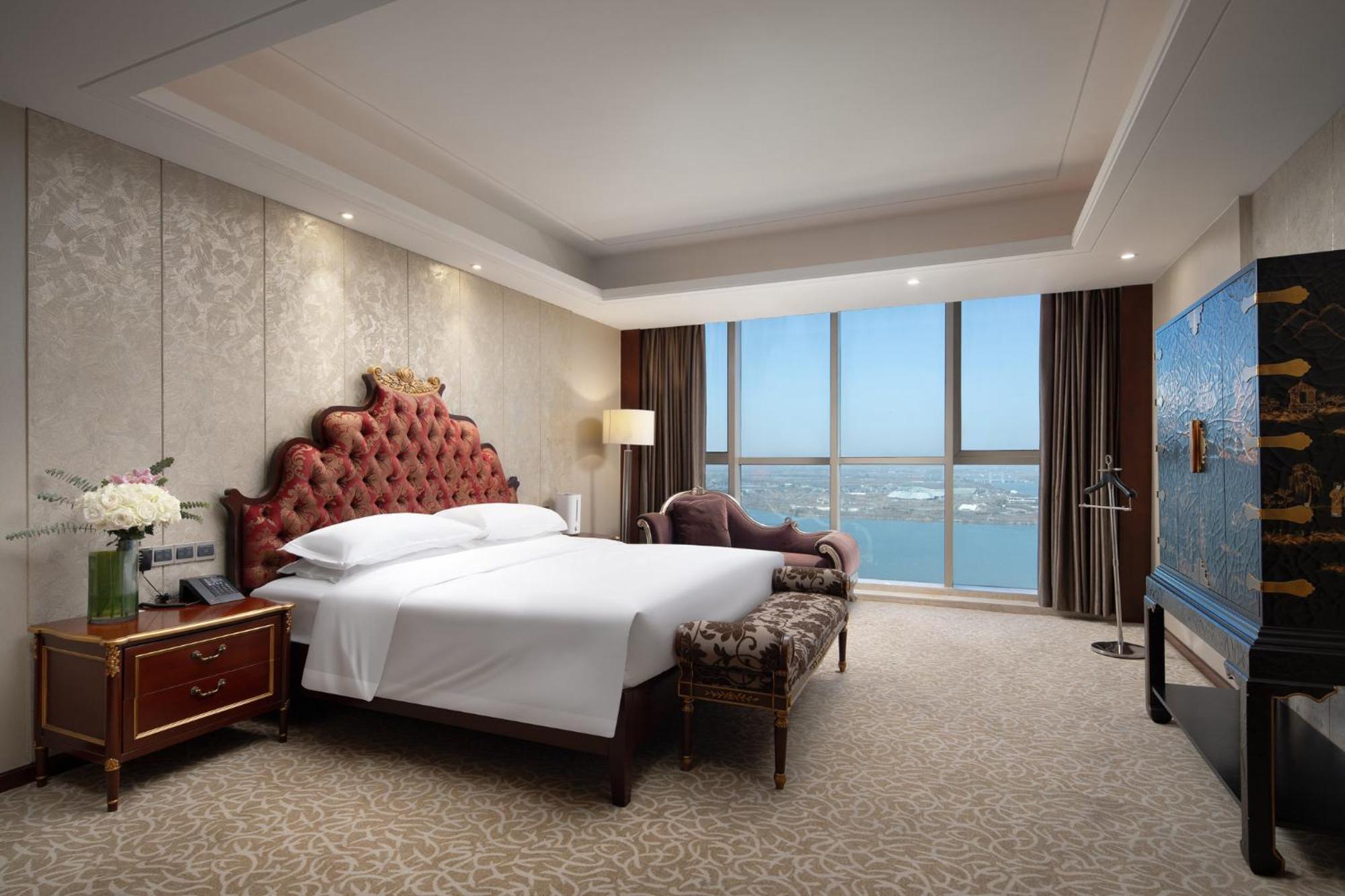 Hotel Crowne Plaza Zhenjiang By Ihg Exterior foto