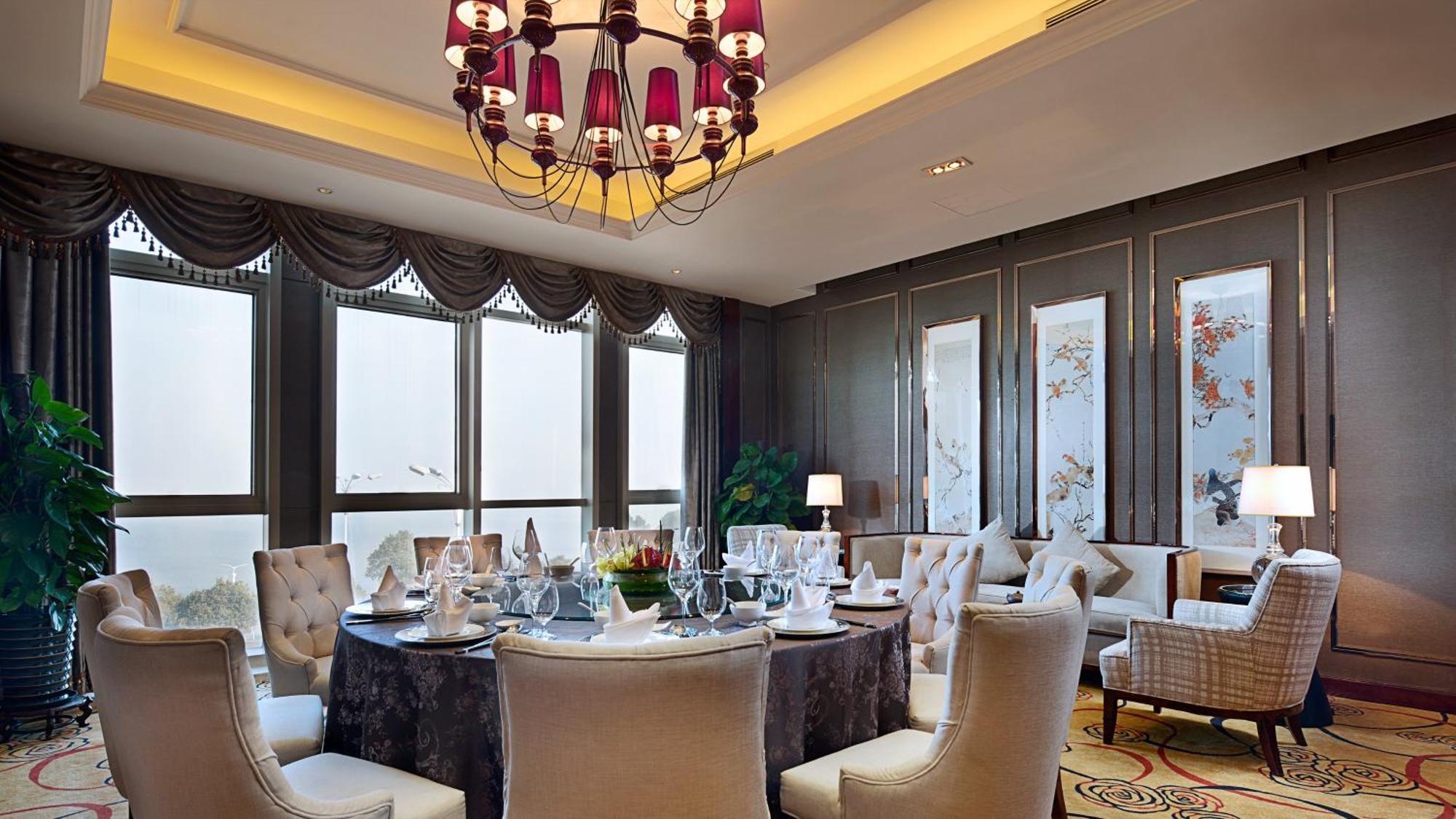 Hotel Crowne Plaza Zhenjiang By Ihg Exterior foto
